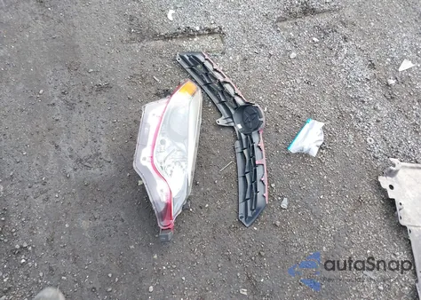 2015 Toyota Corolla S Premium z USA, uszkodzony, nr VIN 2T1BURHE7FC273775